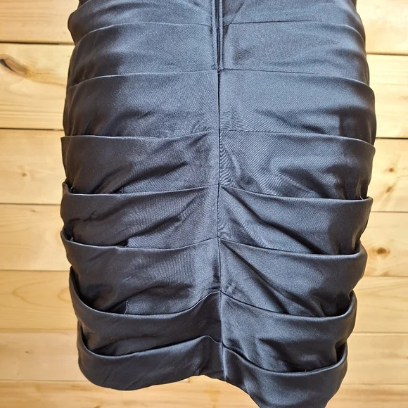 Adrianna Papell Evening Off Shoulder Navy Cocktail Wedding Bridesmaid Dress - Picture 8 of 11